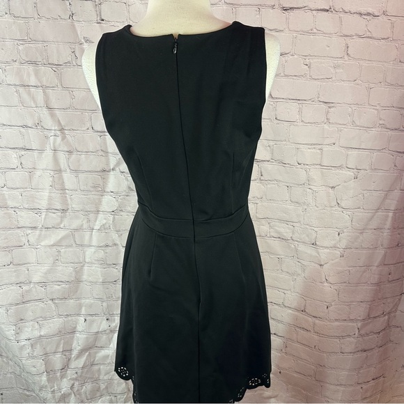 LOFT ann taylor Black Sleeveless Fit & Flare Mini Dress sz 8 cutout lace pattern - Picture 3 of 8
